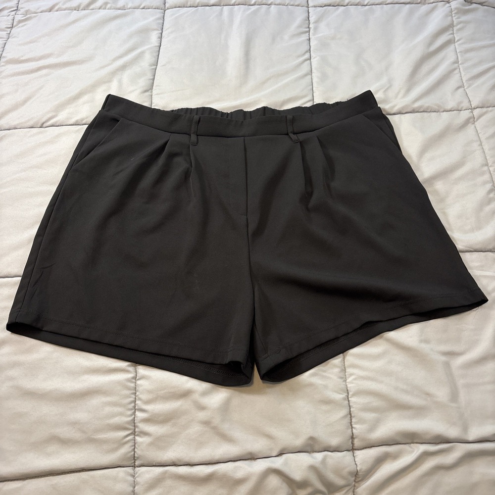 32 Degrees Cool Women's Pull-On Shorts, Black, XXL, Pockets, Belt Loops